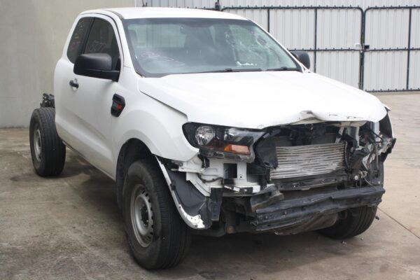 FORD RANGER PX SERIES 1-3 06/2011-04/2022 RADIATOR AUTOMATIC T/M 2.2L DIESEL - Image 6