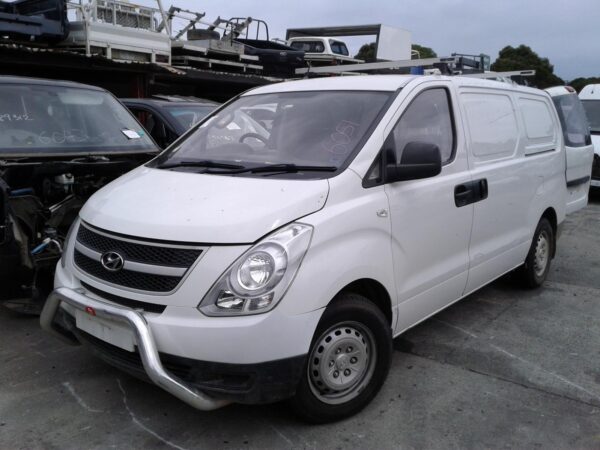 HYUNDAI ILOAD/IMAX 11/2007-03/2012 RADIATOR FAN ALLOY INLET - Image 4