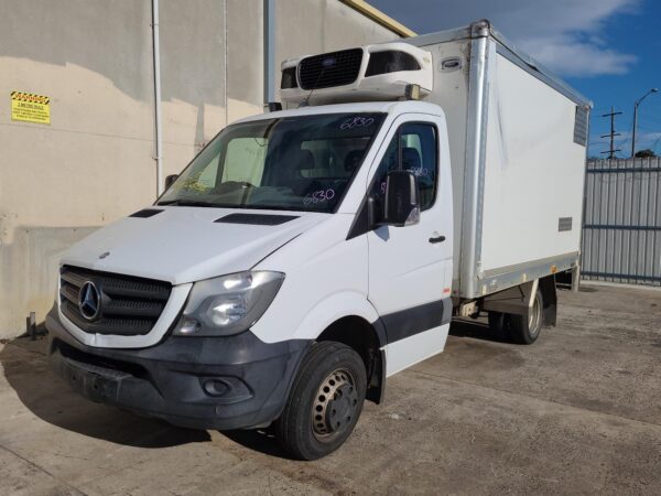 MERCEDES BENZ SPRINTER 10/2006-04/2018 INTERCOOLER VAN - Image 9