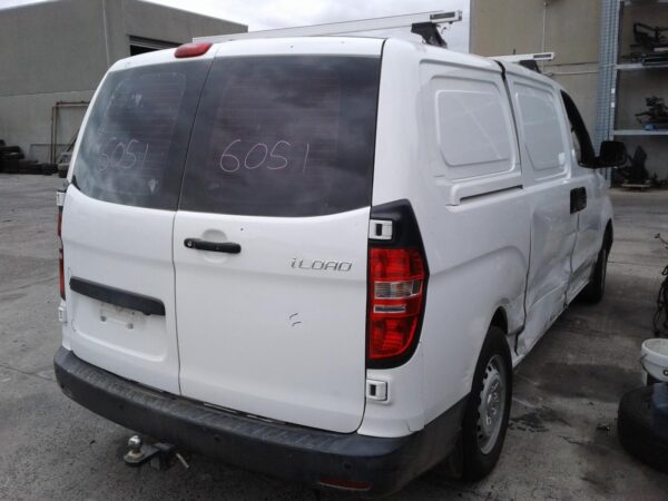 HYUNDAI ILOAD/IMAX 11/2007-03/2012 RADIATOR FAN ALLOY INLET - Image 7