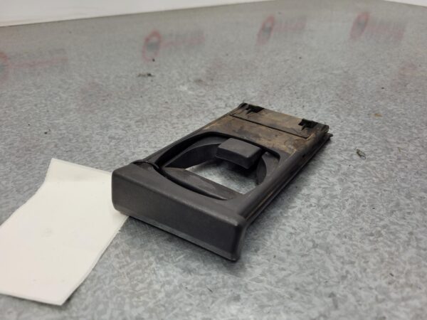 TOYOTA HILUX 03/2005-08/2015 RIGHT TRIM PANEL CUP HOLDER IN DASH - Image 2