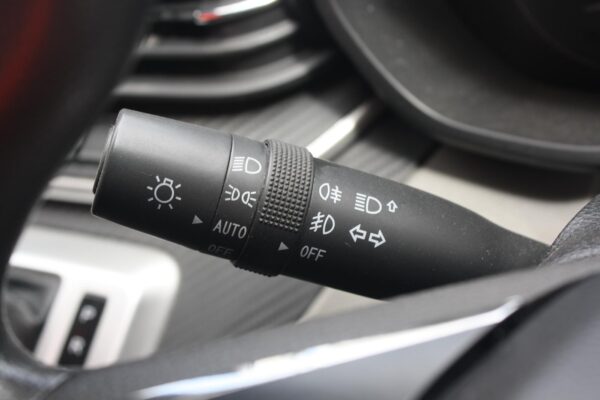 LDV DELIVER 9 07/2020-2023 COMBINATION FLASHER SWITCH - Image 12