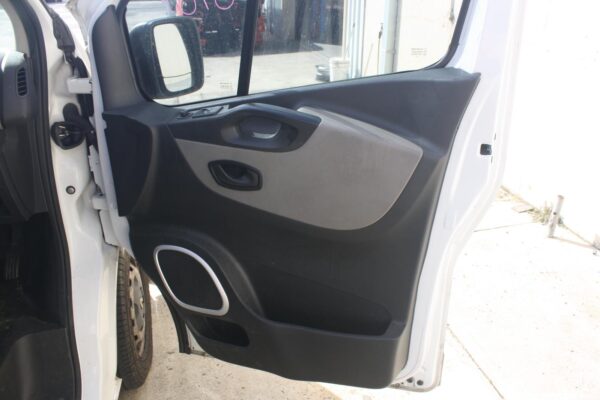 RENAULT TRAFIC X82 01/2015-ON RIGHT FRONT DOOR WINDOW - Image 12