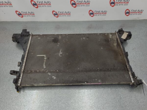 RENAULT MASTER X62 01/2015-ON RADIATOR MANUAL 2.3L DIESEL TWIN TURBO - Image 3