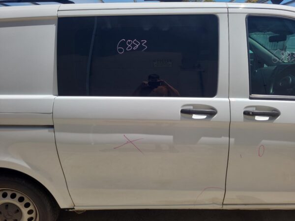 MERCEDES BENZ VITO 447 03/2015-ON RIGHT FRONT WINDOW REGULATOR/MOTOR - Image 9