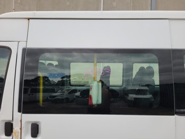 FORD TRANSIT VM SI-II 07/2006-02/2014 LEFT REAR DOOR MID ROOF GLASS TYPE - Image 11