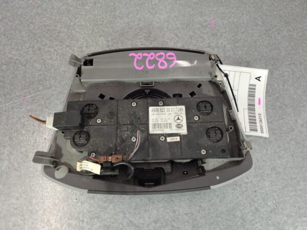 MERCEDES BENZ SPRINTER 10/2006-04/2018 COURTESY LIGHT VAN - Image 4