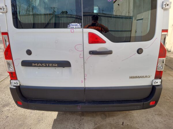 RENAULT MASTER X62 09/2011-ON UPPER RIGHT BARN DOOR HINGE/RUNNER - Image 12