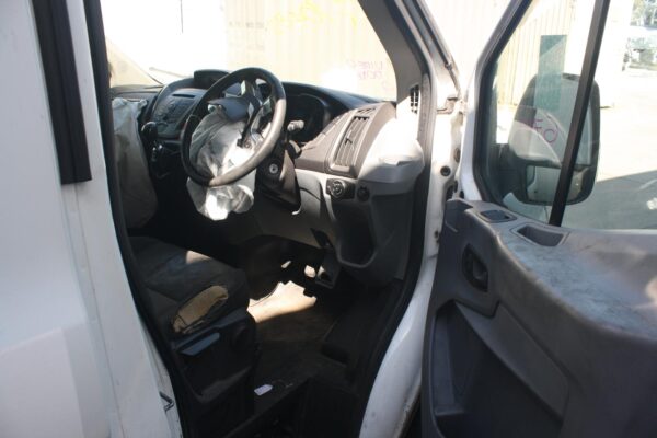 FORD TRANSIT VO 03/2014-ON MUD FLAPS RIGHT REAR - Image 12