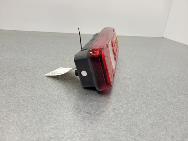 IVECO DAILY 6TH GEN 01/2015-2023 RIGHT TAILLIGHT IN BUMPER CAB CHASSIS - Image 3
