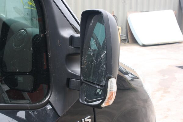 RENAULT MASTER X62 09/2011-01/2020 FRONT BUMPER BAR W/ FOGLAMP TYPE - Image 12