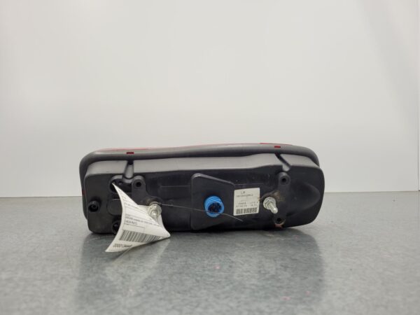 IVECO DAILY 6TH GEN 01/2015-2023 GENUINE COMPLETE LEFT TAILLIGHT IN BUMPER - Image 4
