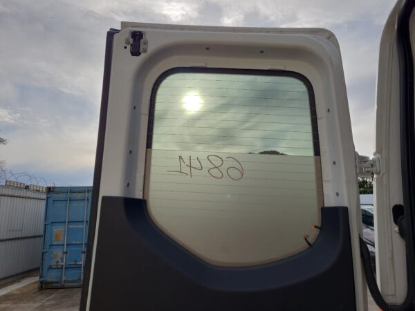 MERCEDES BENZ SPRINTER VS30 05/2018-ON LEFT BARN DOOR RUBBER SEAL VAN LOW ROOF - Image 11