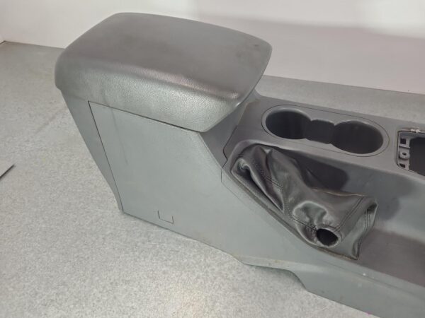 FORD RANGER PX SERIES 1 06/2011-06/2015 CONSOLE W/ 4WD SWITCH BUCKET SEAT TYPE - Image 2