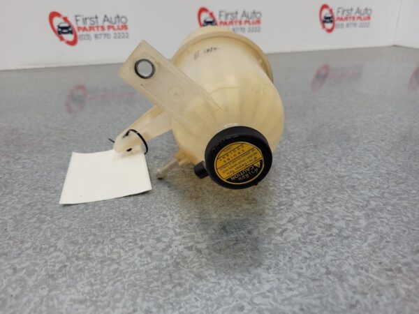 TOYOTA HILUX 02/2005-08/2015 OVERFLOW BOTTLE 3.0L 1KD-FTV DIESEL - Image 2
