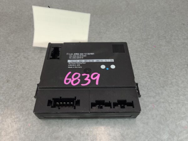 MERCEDES BENZ SPRINTER NCV3 10/2006-04/2018 RIGHT SLIDE AUTOMATIC DOOR ECU - Image 13