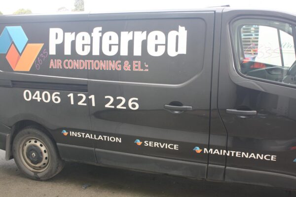 RENAULT TRAFIC X82 01/2015-ON MUD FLAPS RIGHT REAR - Image 26