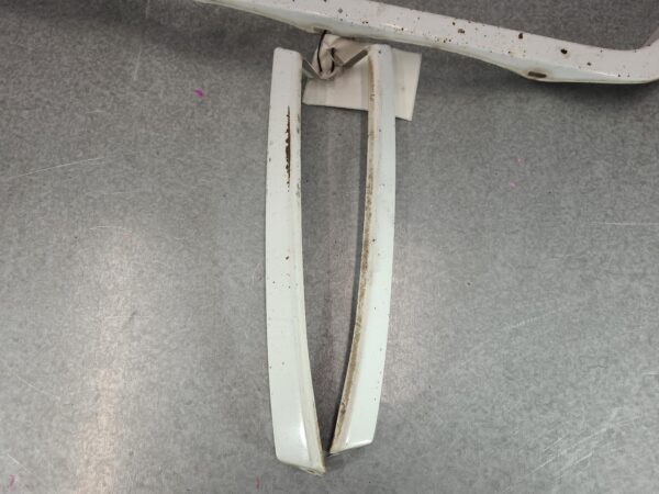 MERCEDES BENZ SPRINTER 02/1998-10/2006 SET OF 3 PIECE FRONT PANEL VAN - Image 4