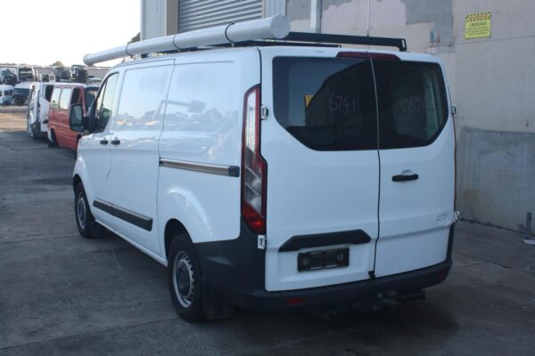 FORD TRANSIT CUSTOM VN 09/2013-12/2017 LEFT GUARD LINER - Image 6