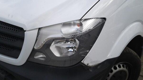 MERCEDES BENZ SPRINTER NCV3 10/2006-04/2018 MUD FLAPS RIGHT REAR - Image 3