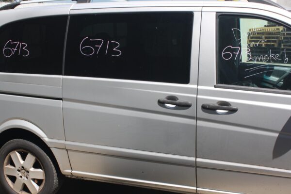 MERCEDES BENZ VITO 639 05/2004-02/2015 LOWER RIGHT BARN DOOR HINGE - Image 7