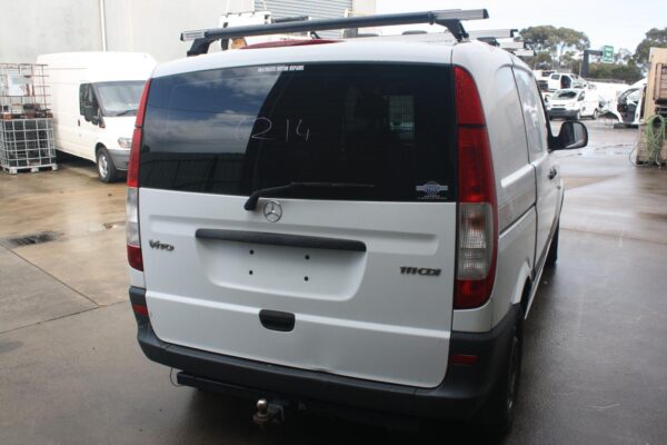 MERCEDES BENZ VITO 639 05/2004-01/2011 COURTESY LIGHT VAN - Image 10