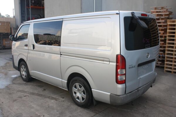 TOYOTA HIACE TRH/KDH 03/2005-04/2019 MANUAL SHIFTER - Image 4