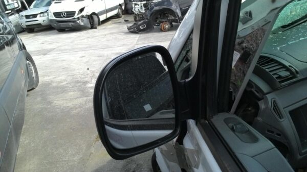 MERCEDES BENZ VITO 639 04/2004-02/2015 RIGHT REAR BUMPER BAR END - Image 17