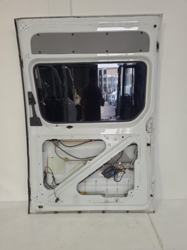 MERCEDES BENZ SPRINTER NCV3 10/2006-04/2018 COMPLETE RIGHT REAR DOOR HIGH ROOF - Image 4