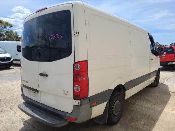 VOLKSWAGEN CRAFTER 02/2007-07/2017 LOWER LEFT GUARD - Image 6