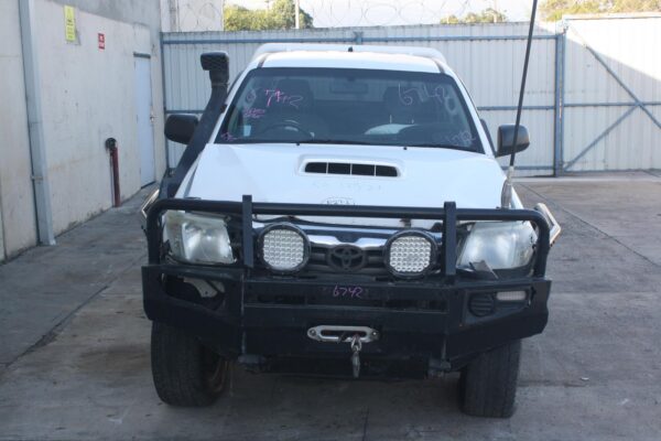 TOYOTA HILUX 03/2005-08/2015 RIGHT REAR DOOR HINGE/RUNNER LOWER - Image 22