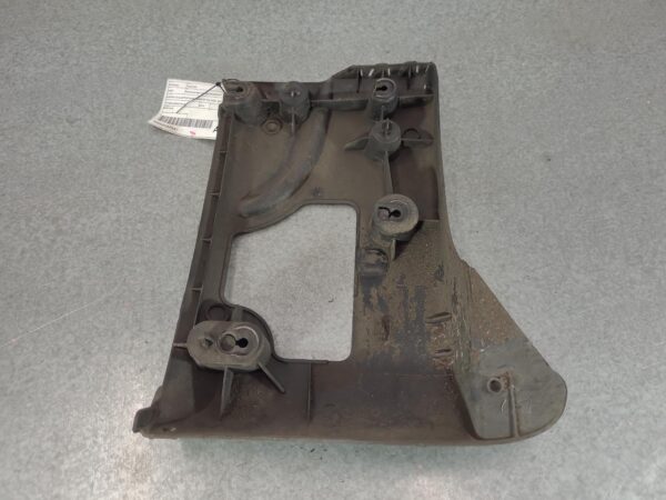 RENAULT MASTER X62 09/2011-ON RIGHT BUMPER TO QUARTER PANEL BRACKET - Image 3