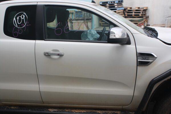 FORD RANGER XLT 06/2015-04/2022 FRONT SEAT LEFT BUCKET SEAT TYPE PX CLOTH - Image 13