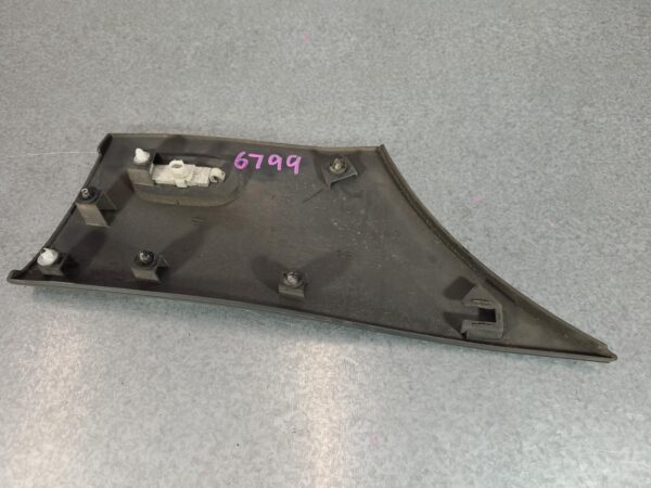 MERCEDES BENZ SPRINTER VS30 05/2018-ON RIGHT REAR QUARTER PANEL MOULD - Image 3