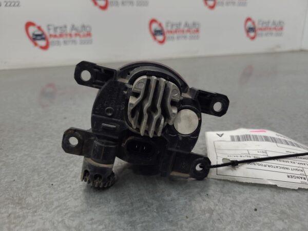 FORD RANGER PX SERIES 3 06/2018-04/2022 RIGHT BUMPER FOGLAMP - Image 4