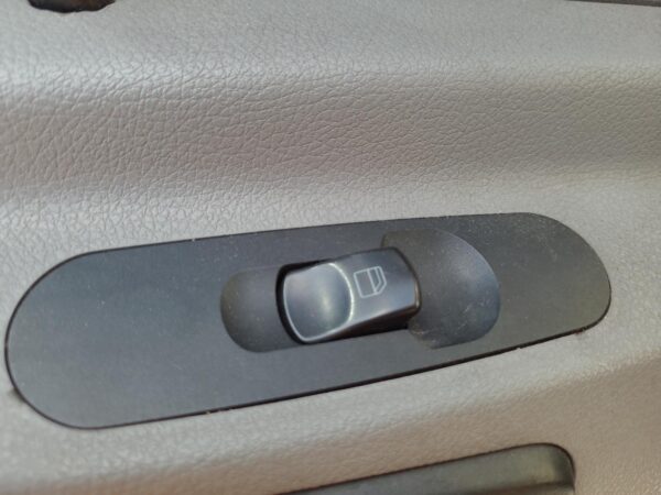 VOLKSWAGEN CRAFTER 02/2007-07/2017 LOCK MECHANISM LEFT FRONT DOOR - Image 31