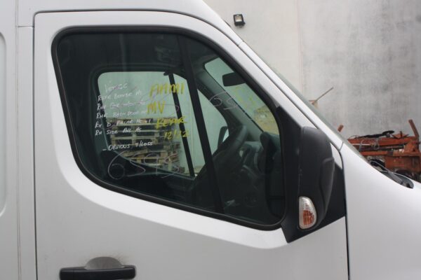 RENAULT MASTER X62 09/2011-ON BODY/DOOR MOULD RIGHT FRONT DOOR - Image 7