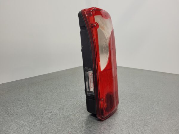 MERCEDES BENZ SPRINTER VS30 05/2018-ON COMPLETE LEFT TAILLIGHT IN BODY - Image 2