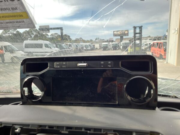 MERCEDES BENZ SPRINTER VS30 05/2018-ON MOUNT 2.0L RWD 654 - Image 11