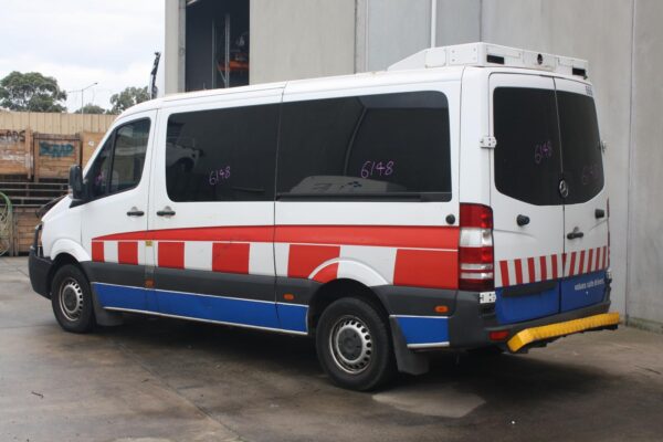 MERCEDES BENZ SPRINTER NCV3 10/2006-04/2018 RIGHT GUARD LINER REAR SECTION - Image 7