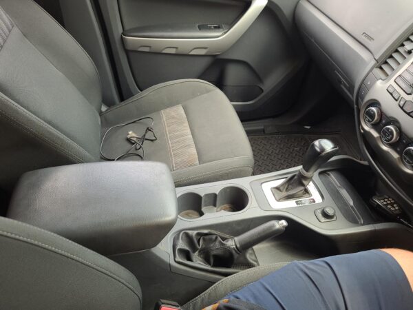 FORD RANGER PX SERIES 1 06/2011-06/2015 CONSOLE W/ 4WD SWITCH BUCKET SEAT TYPE - Image 12