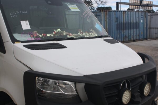 MERCEDES BENZ SPRINTER VS30 05/2018-ON BONNET HINGE/STRUT PAIR - Image 10