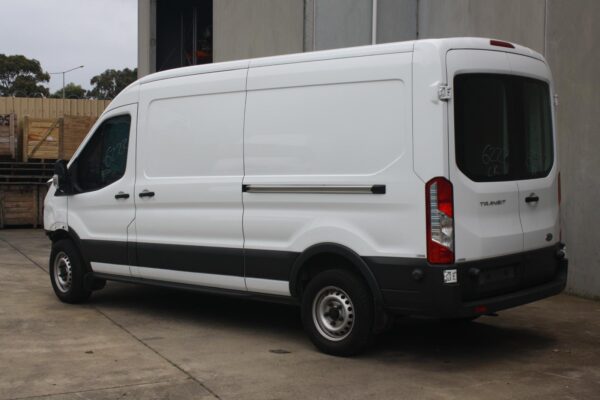 FORD TRANSIT VO 02/2014-ON HIGH LEVEL STOPLIGHT - Image 2