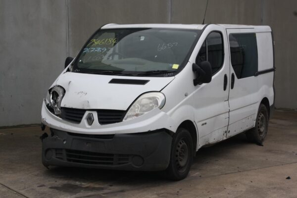 RENAULT TRAFIC X83 04/2004-12/2014 RIGHT FRONT 1/4 DOOR GLASS VAN - Image 2