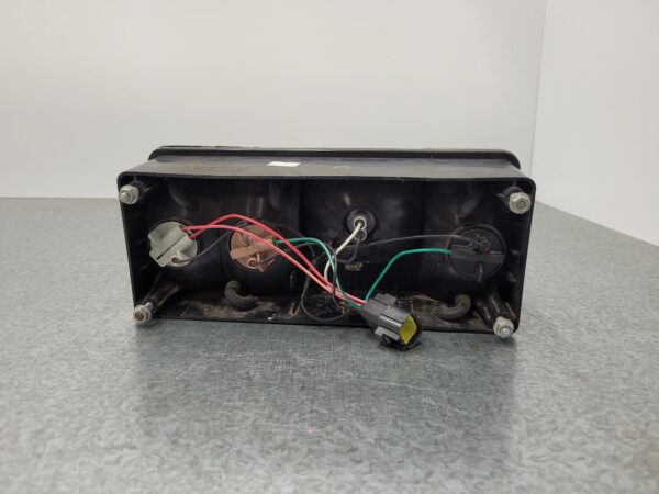 LDV DELIVER 9 07/2020-ON COMPLETE UNIT RIGHT TAILLIGHT CAB CHASSIS - Image 3