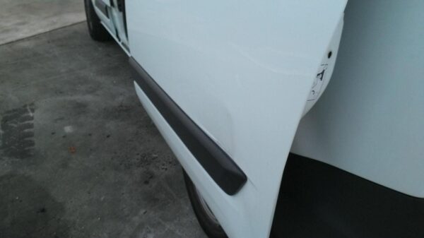 FORD TRANSIT CUSTOM VN 09/2013-12/2017 REAR BUMPER BAR NON PARK SENSOR TYPE - Image 6