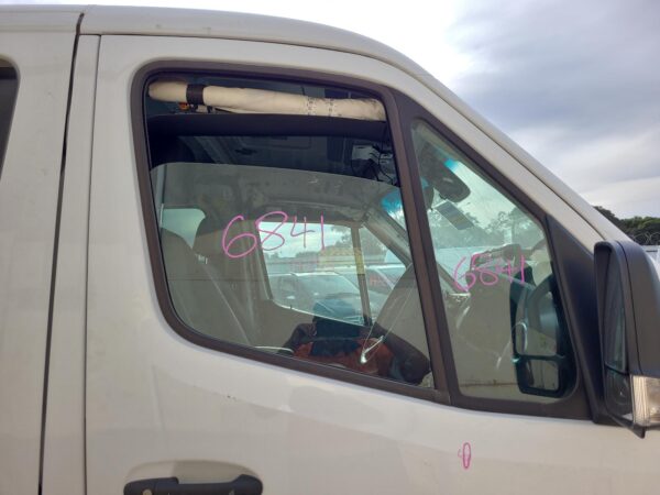 MERCEDES BENZ SPRINTER VS30 05/2018-ON RIGHT QUARTER PANEL MOULD REAR - Image 6