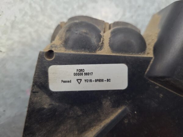 FORD TRANSIT VH-VJ 10/2000-08/2006 ACELLERATOR PEDAL ASSEMBLY ELECTRONIC - Image 4