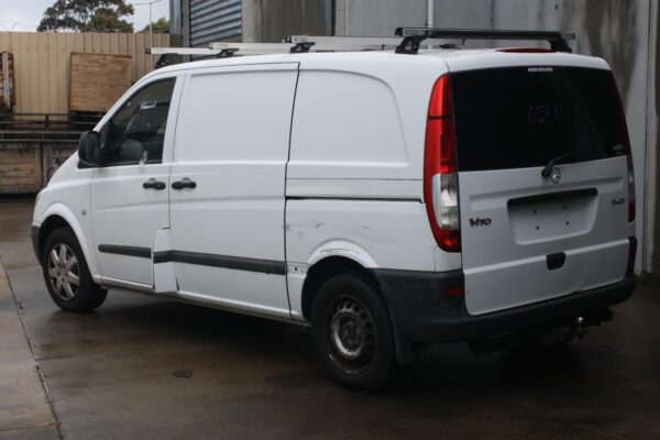 MERCEDES BENZ VITO 639 05/2004-01/2011 COURTESY LIGHT VAN - Image 26