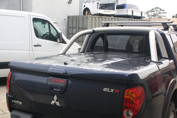 MITSUBISHI TRITON ML-MN 07/2006-04/2015 RIGHT GUARD FLARED NON SNORKEL TYPE - Image 21